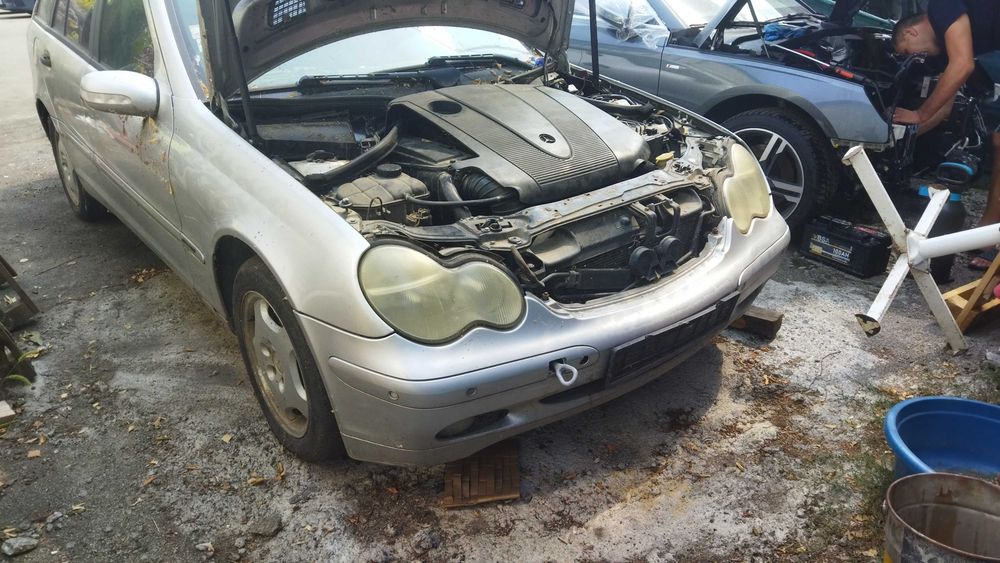 Mercedes Benz w203 220cdi на части