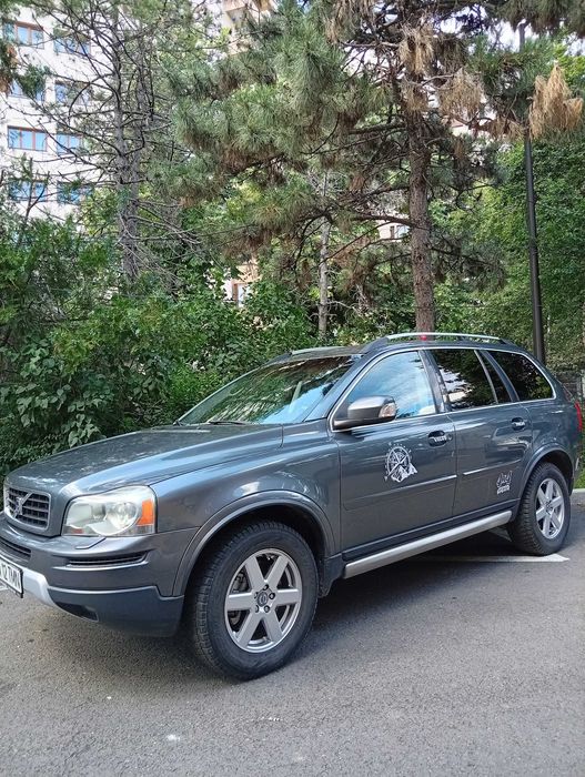 Vând Volvo XC90