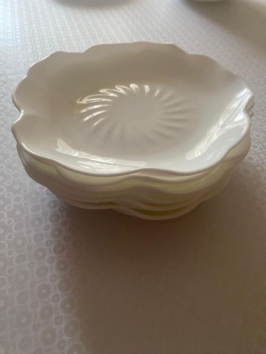 Тарелки сервировочные