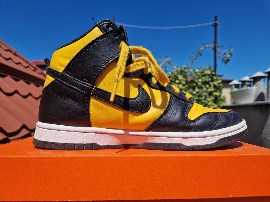 Nike Dunk High University Gold and Black