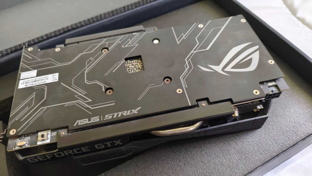 Видеокарта ASUS ROG GTX1650 Strix