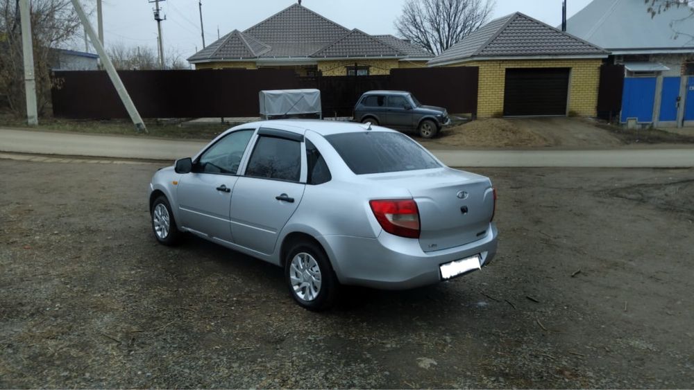 Продам машину лада гранта