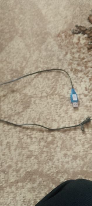 Игрушечная машинка