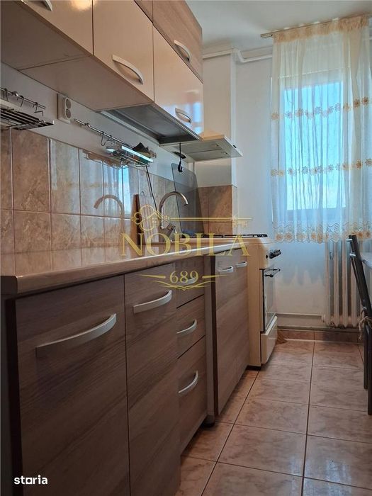 Apartament Cu 2 Camere De Vanzare Etj.4 In Onesti — fotografia 1