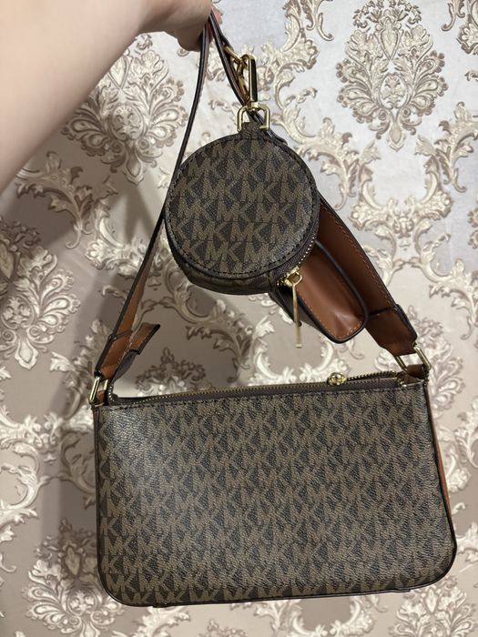 Сумка от майкл корс