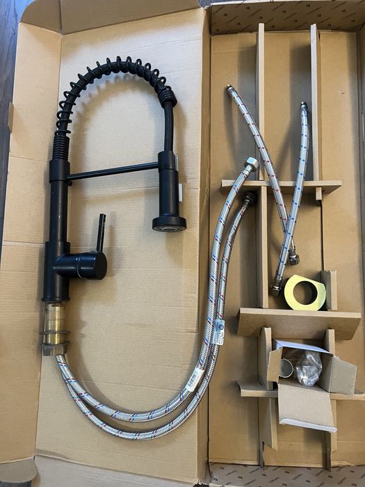 Смесител за кухня Maynosi черен мат