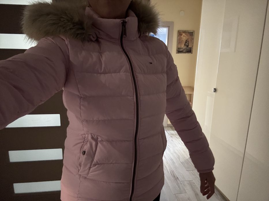 Пухено яке Tommy Jeans розово М размер