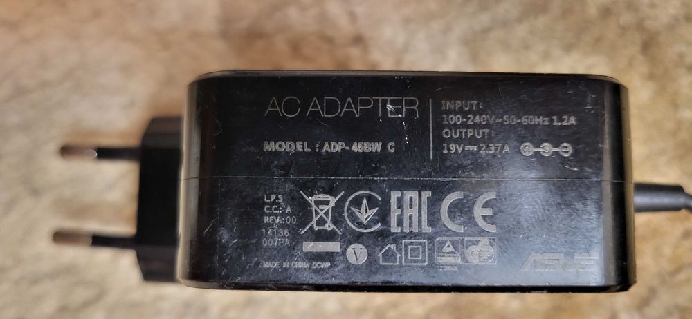 ASUS 45W Incarcator 19V-2.37A Fuctional mufa Groasa