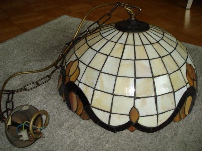Elegant lampadar ,planoniera Tiffany,funcți