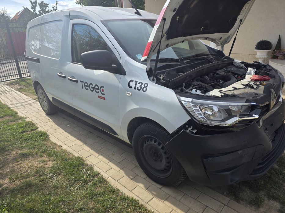Renault express avariat
