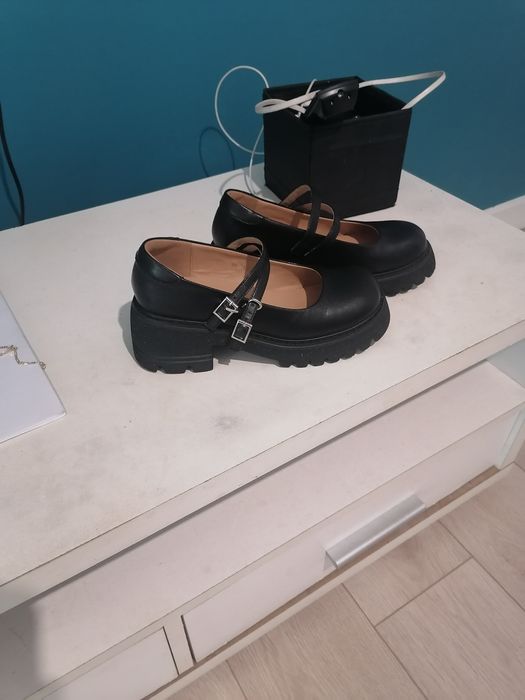 Продам туфли Мэри Джейн