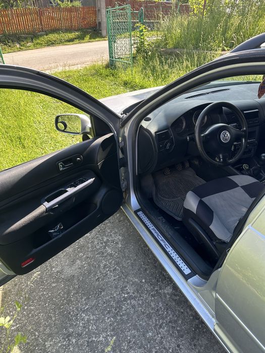 Se vinde Golf 4 1.6 16v