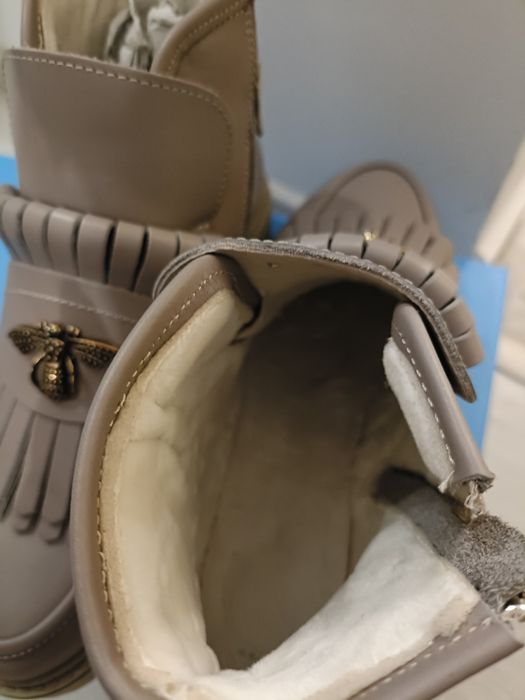 Ghete îmblănite bej, din piele naturala, noi, model Bee, pt.femei