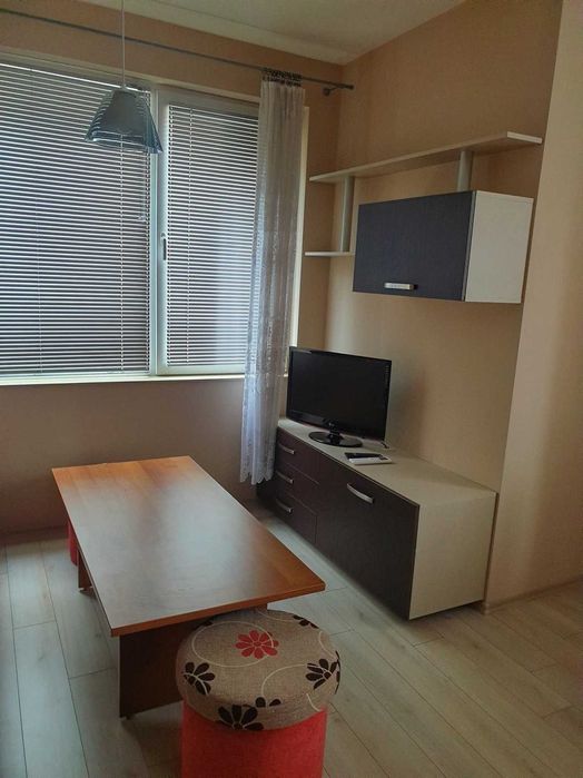 Двустаен Апартамент в Каменица 1