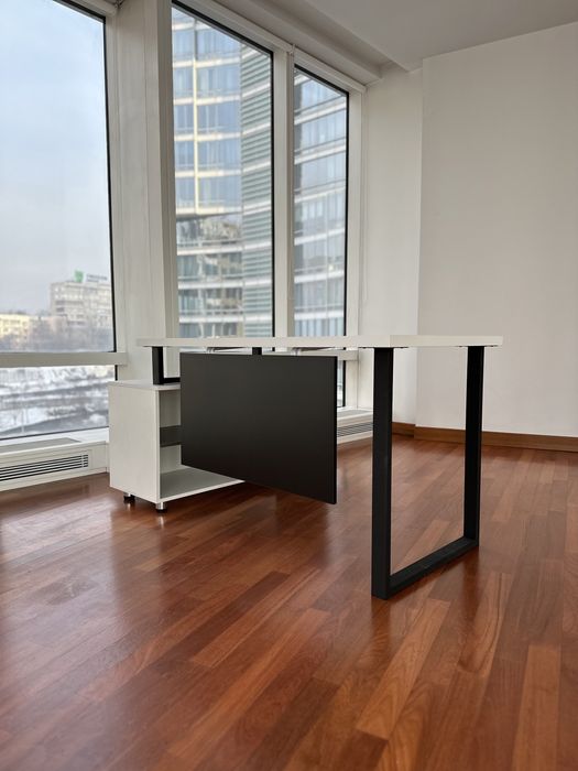 Офисные столы удобный