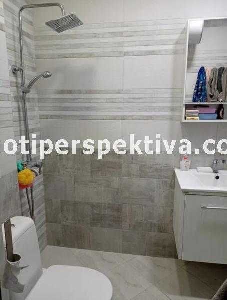 Продава се Тристаен апартамент в Пловдив, Кючук Париж - 78 кв.м за 1731 €/кв.м - Снимка #16