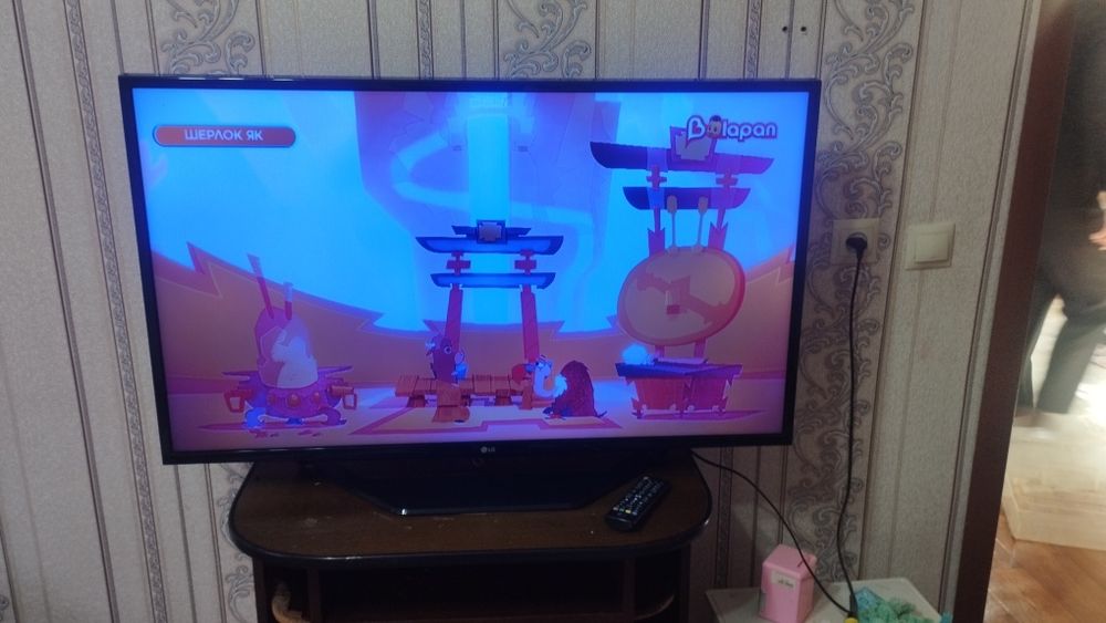 Смарт телевизор LG 109 cm