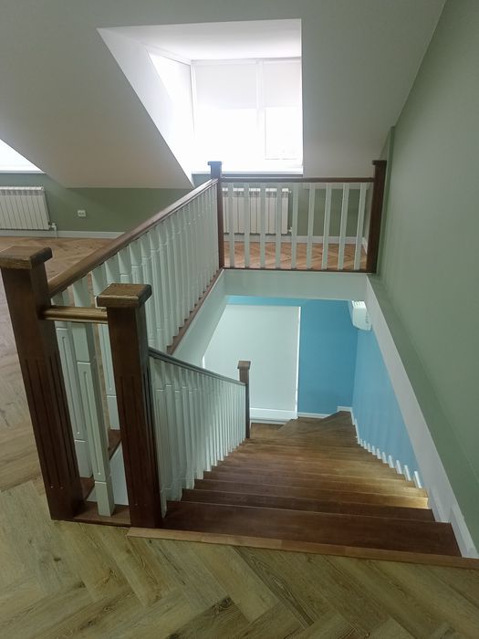 Сдается Впервые 2 ком кв район Батыс 2,Два уровня