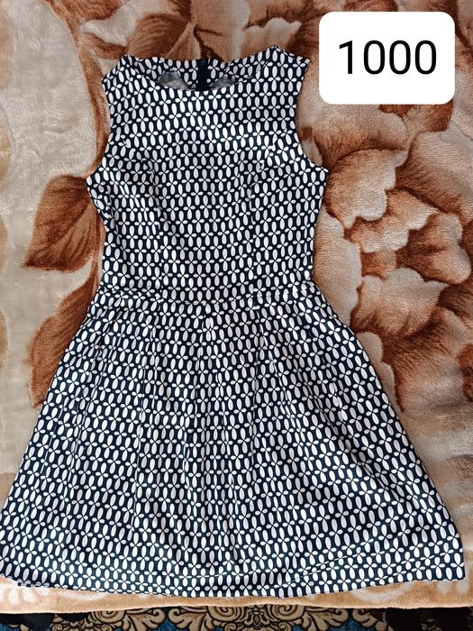 Продам платья...