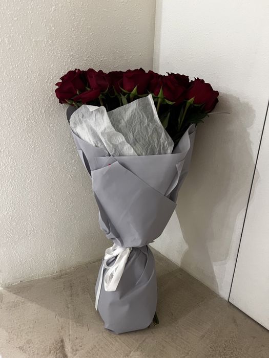 Букет метровых роз 51 шт