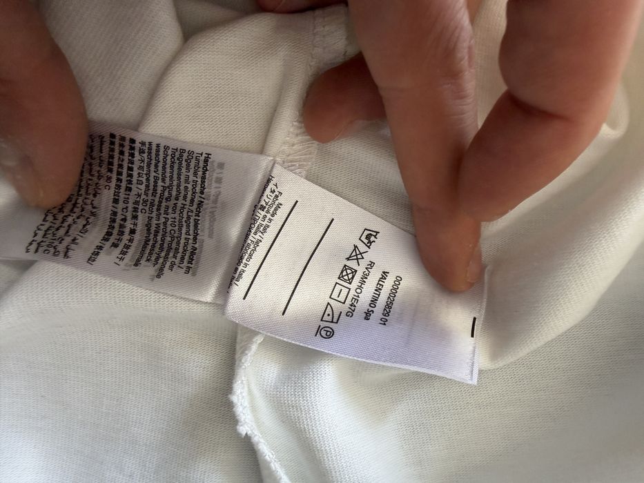 Tricou alb Valentino, masura M, bbac 100%, logo din metal si brodat