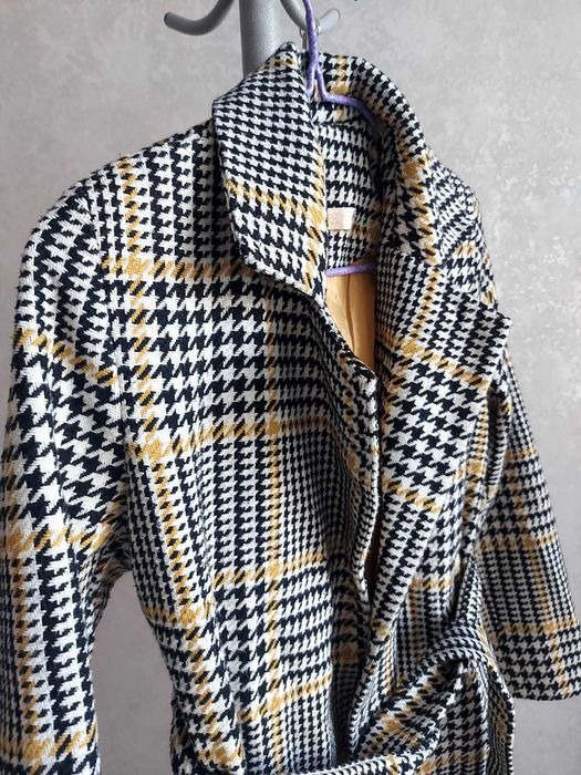 Продаю красивое пальто