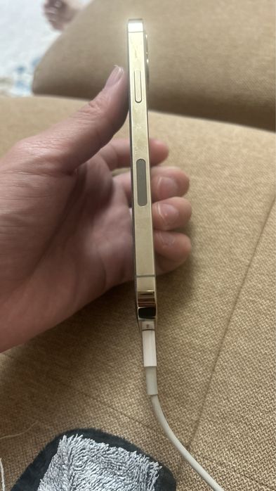 Iphone 12 pro без ремонта