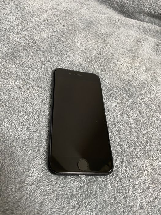 iPhone 7 Black (Акб 100%)