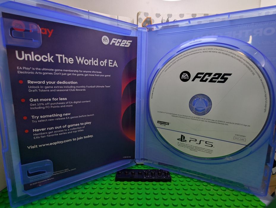 Игра FC25 на PS5