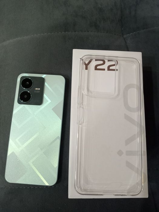 Продам новый телефон