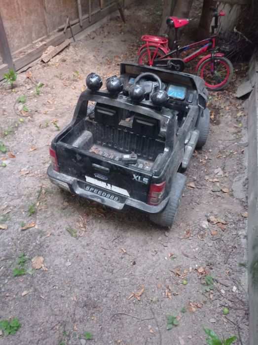 Машинка на радиоуправлении