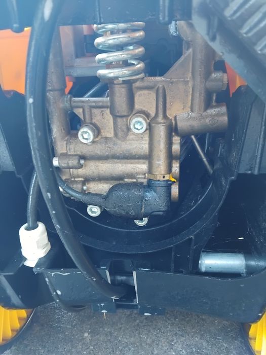 Водоструйка Karcher hd6/16M Profesional 220V 160bar Най Висок клас от мащините
