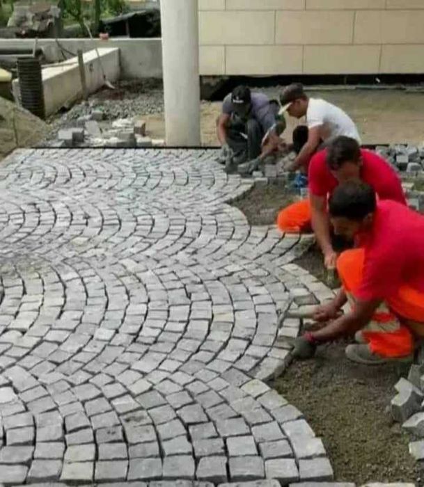 Montaj piatră cubică colorată | Pavaje rezistente