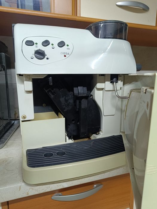 Aparat de cafea SAECO