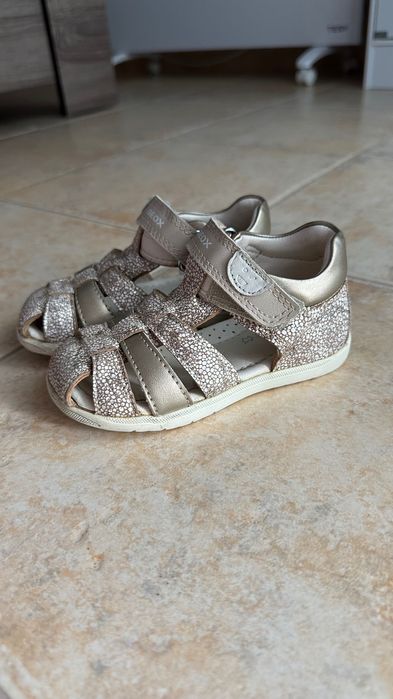 Сандали за момиче 23 номер