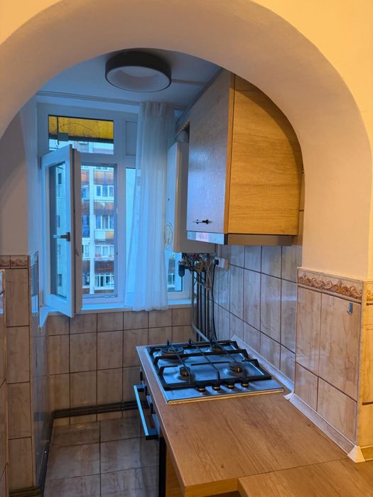 Inchiriez apartament 3 camere UMF Ultracentral