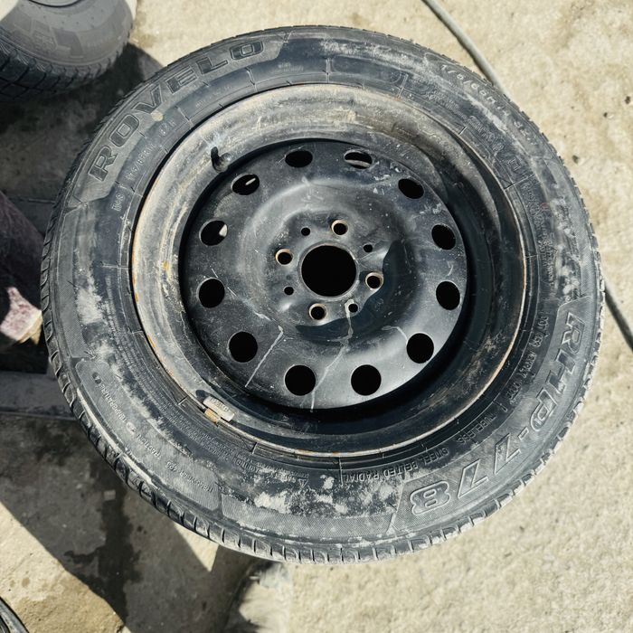 Продам шины с дисками гранта