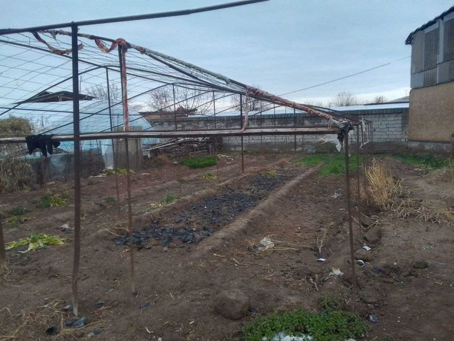 Яангиол тумани Михалбкада 5.5 сотихли Уи сотилади