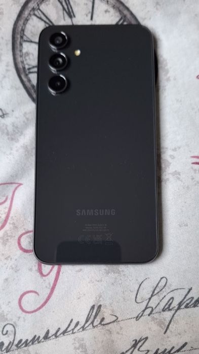 Продавам Samsung A54