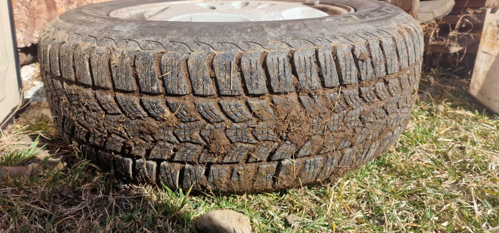 Jante  Mercedes 5x112 cu anvelope 195/65/15 Debica DOT23