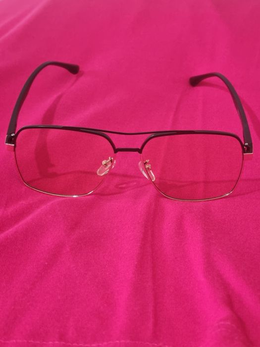 Продаются солнцезащитные очки