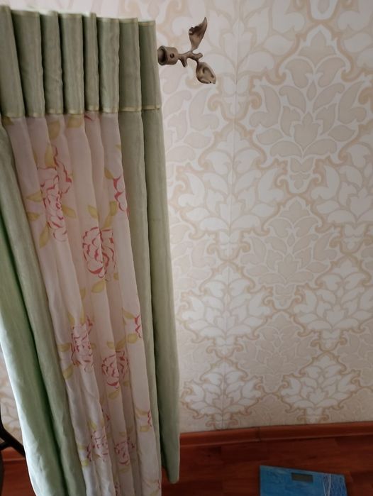 Продам Шторы с гардином (карниз)