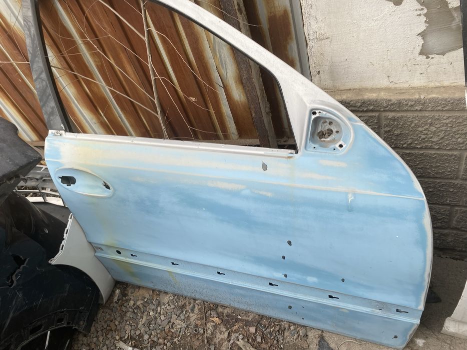 Двери мерс 211 3 есік