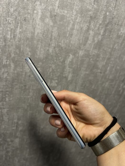 Samsung a40 бял и син