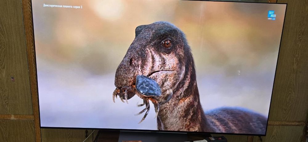 Продам телевизор Smart TV OLED C2 4K    77дюйм