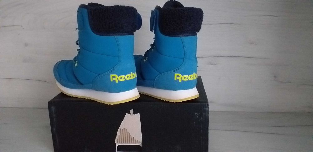 Детски оригинални ботушки за момче размер 32.5   цена 80лв.