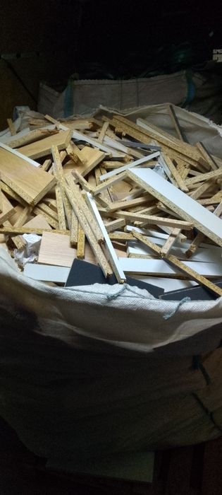 Deșeuri de mobila