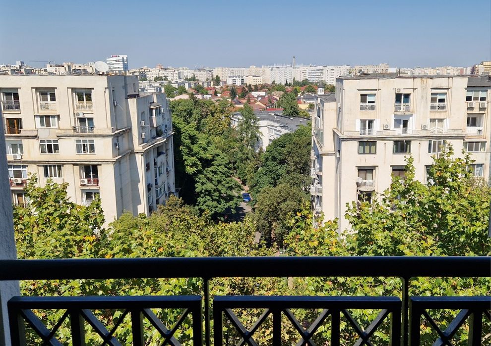 3 camere | Bd. BUREBISTA, Pta ALBA IULIA I Bloc 1995, beton armat 
260.000 € | Proprietar | Fără comision