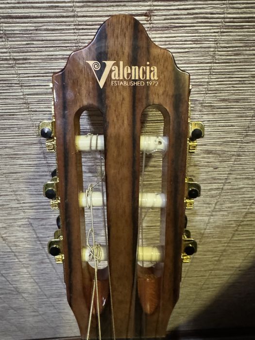 Gitara Nelon yangi chiholi bilan