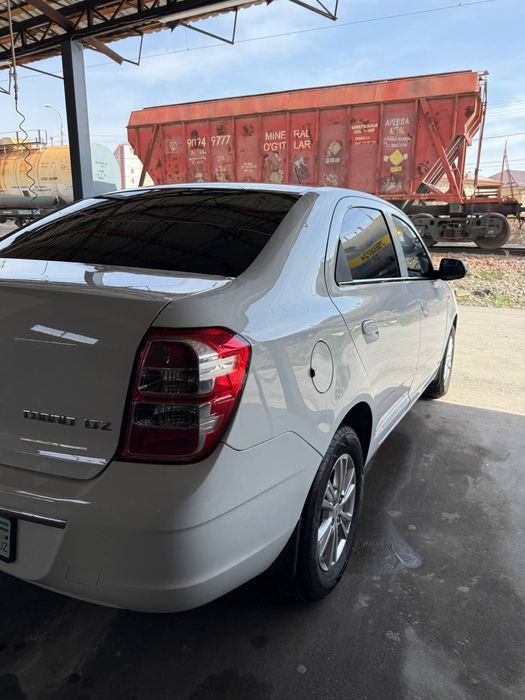 Срочно сотилади бензин